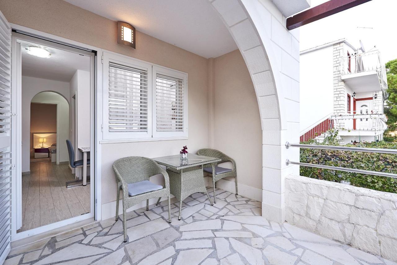 Apartments With A Parking Space Mavarstica, Ciovo - 17803 Трогір Екстер'єр фото